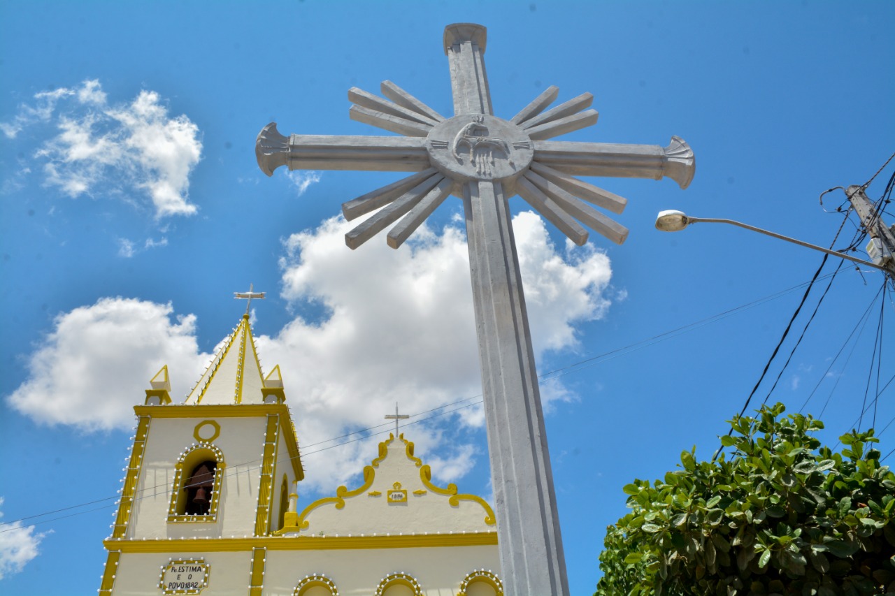 Prefeitura e Paróquia do Senhor Bom Jesus dos Aflitos e São Miguel inauguram Cruzeiro em Santa Cruz do Capibaribe | Blog do Ney Lima Prefeitura e Paróquia do Senhor Bom Jesus dos Aflitos e São Miguel inauguram Cruzeiro em Santa Cruz do Capibaribe | Blog do Ney Lima