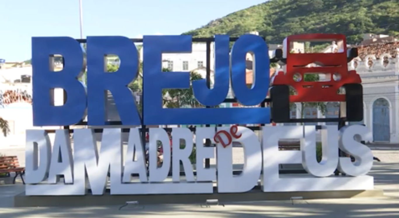 Servidoras da Prefeitura de Brejo da Madre de Deus são afastadas por suspeitas de desvios de Servidoras da Prefeitura de Brejo da Madre de Deus são afastadas por suspeitas de desvios de